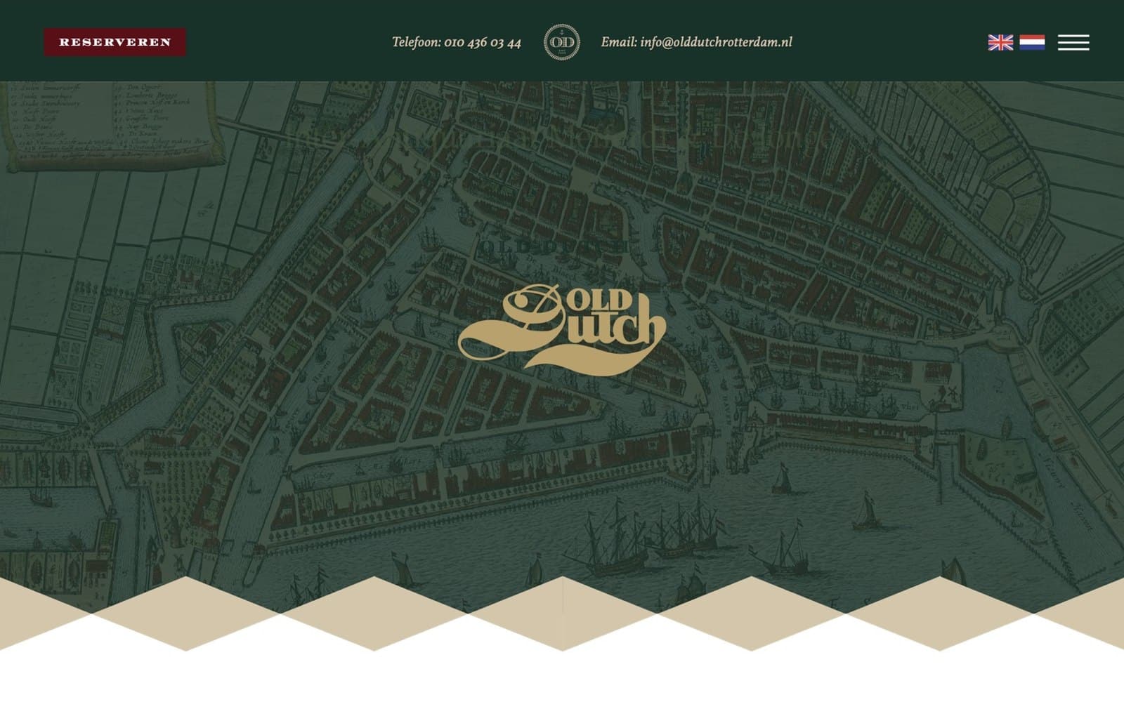 Webontwerp voor Restaurant Old Dutch in Rotterdam, met het gouden logo over een oude kaart van de stad